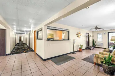 Photo 5 - Americas Best Value Inn Decatur, IL