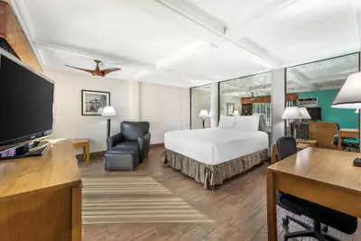 Photo 2 - Best Western Pine Tree Motel
