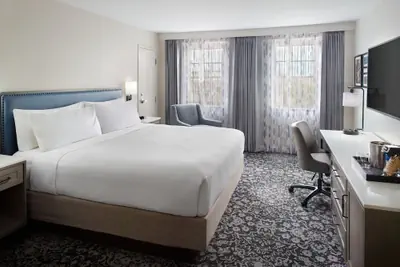 Photo 2 - Four Points By Sheraton French Quarter
