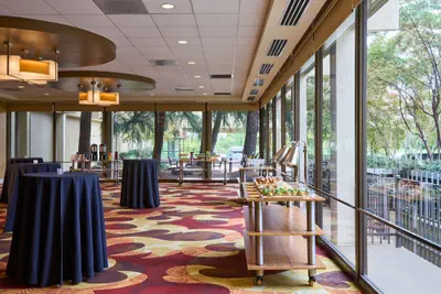 Photo 3 - Washington Dulles Airport Marriott