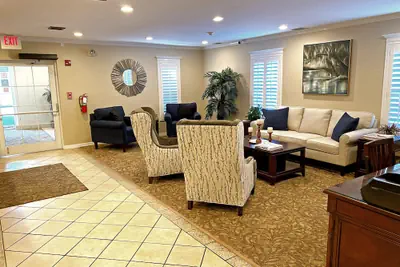 Photo 5 - Roadstar Hotel Zephyrhills