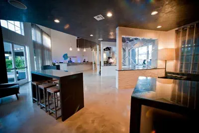 Photo 5 - Hotel Current