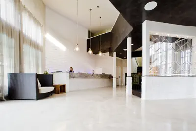 Photo 4 - Hotel Current