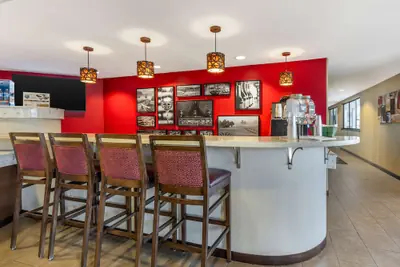 Photo 4 - Best Western Plus Wine Country Inn & Suites