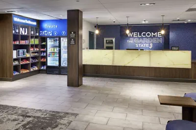Photo 2 - Hampton Inn Newark Airport