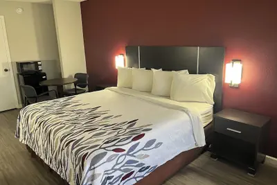 Photo 2 - Red Roof Inn Rockingham