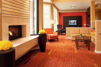 Photo 3 - Courtyard by Marriott Toledo Airport Holland