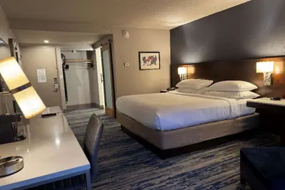 Photo 2 - Skyline Hotel Detroit Airport, SureStay Collection by BW