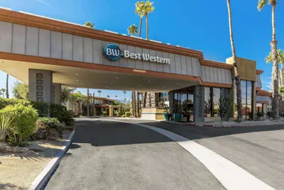 Photo 2 - Best Western Date Tree Hotel
