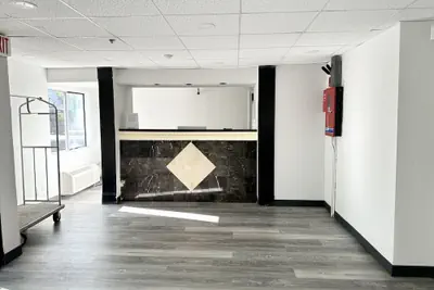 Photo 3 - Baldwin Inn & Suites, SureStay Collection by Best Western