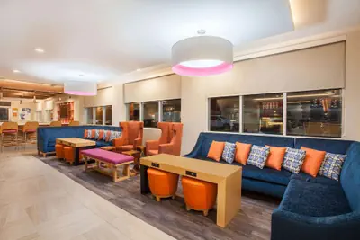 Photo 5 - La Quinta Inn & Suites by Wyndham Madera