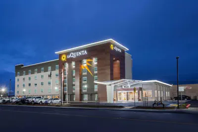 Photo 2 - La Quinta Inn & Suites by Wyndham Madera