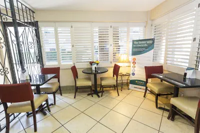 Photo 4 - Quality Inn Savannah Historic District