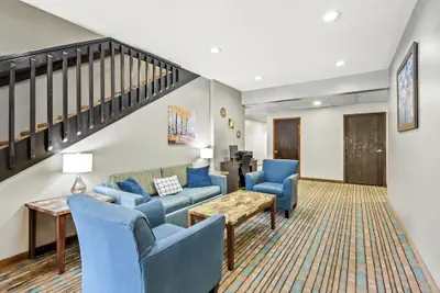 Photo 3 - Quality Inn Brookings - University
