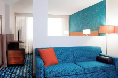 Photo 2 - Fairfield Inn & Suites by Marriott Charlotte Uptown