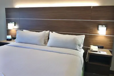 Photo 3 - Holiday Inn Express Boca Raton-West by IHG