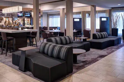 Photo 4 - Courtyard by Marriott Des Moines West Clive