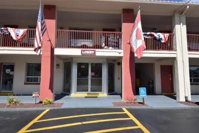 Photo 4 - Knights Inn Oswego