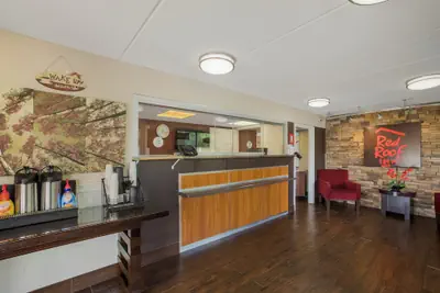 Photo 5 - Red Roof Inn Atlanta South - Morrow
