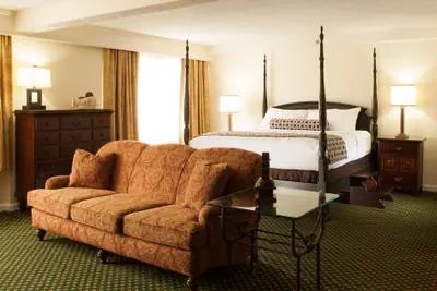 Photo 4 - Crowne Plaza Hotel Hickory by IHG