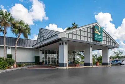 Photo 2 - Quality Inn & Suites Brooksville I-75/Dade City
