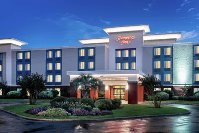 Photo 2 - Hampton Inn Morehead City