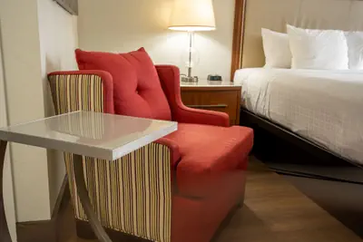 Photo 5 - Riverfront Inn Roseburg