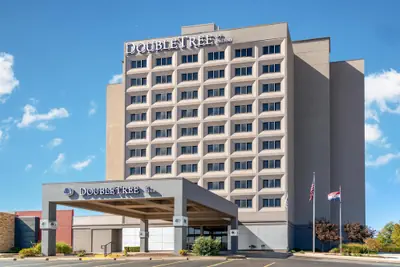 Photo 2 - DoubleTree by Hilton Springfield
