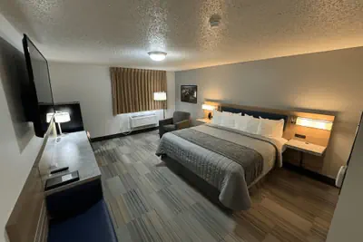 Photo 4 - Park Inn by Radisson Maryville