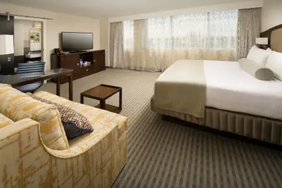 Photo 5 - Skybridge Seattle Airport Hotel