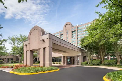 Photo 2 - Hilton Fairfax