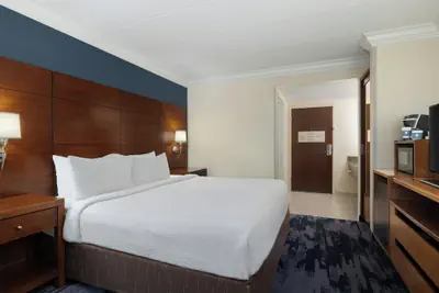 Photo 4 - Fairfield by Marriott Inn & Suites Herndon Reston