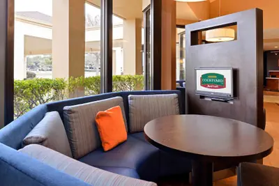 Photo 4 - Courtyard by Marriott Dallas Northwest