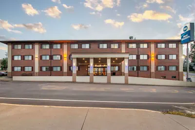 Photo 2 - Best Western On The River