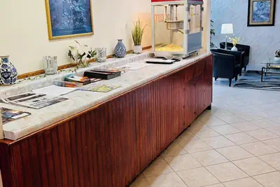 Photo 4 - Hospitality Inn