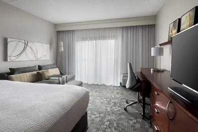 Photo 4 - Courtyard by Marriott Lincroft Red Bank
