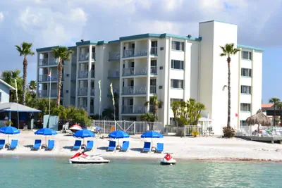 Photo 2 - Gulfview Hotel on the Beach