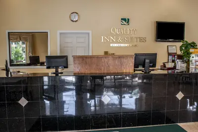 Photo 4 - Quality Inn & Suites Fife Seattle