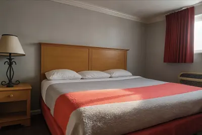 Photo 5 - Motel 6 Canon City, CO