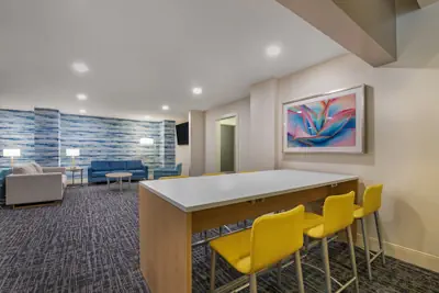 Photo 3 - Holiday Inn Orlando - Disney Springs® Area by IHG