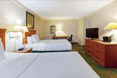 Photo 5 - Rodeway Inn
