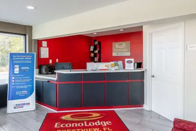 Photo 3 - Econo Lodge Crestview South