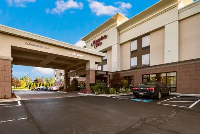 Photo 2 - Hampton Inn Columbus-West