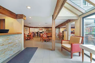Photo 5 - Best Western Inn & Suites Rutland-Killington