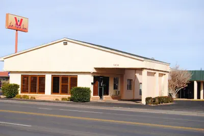 Photo 2 - La Vista Inn