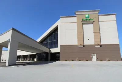Photo 2 - Holiday Inn Bloomington - Normal by IHG