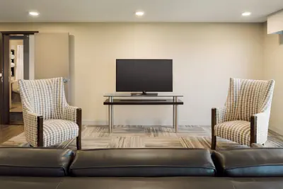 Photo 5 - Holiday Inn Bloomington - Normal by IHG