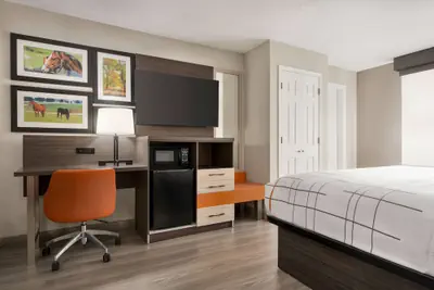 Photo 4 - La Quinta Inn Lexington/Horse Park