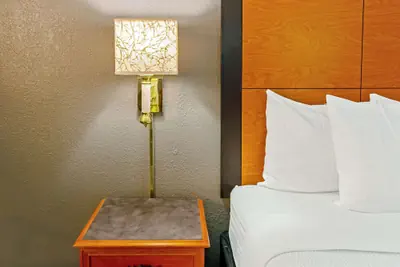 Photo 5 - La Quinta Inn by Wyndham Santa Fe