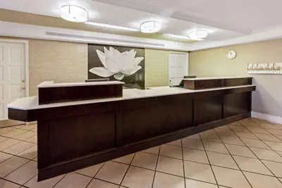 Photo 4 - La Quinta Inn by Wyndham Santa Fe